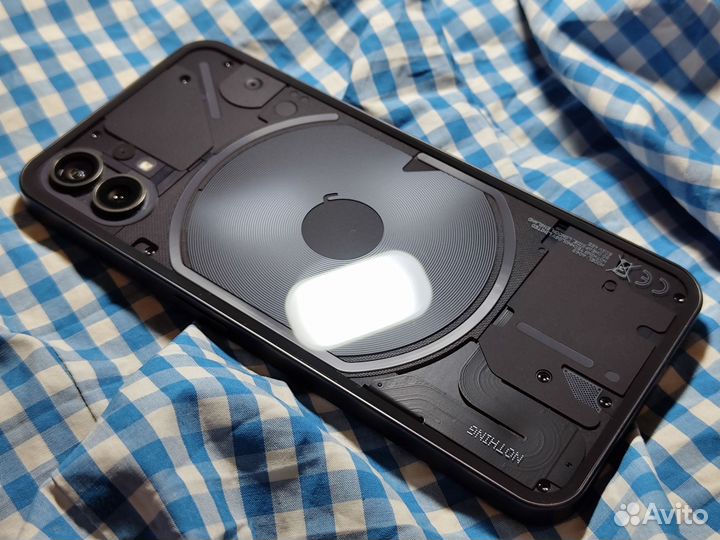 Nothing Phone 1, 8/256 ГБ