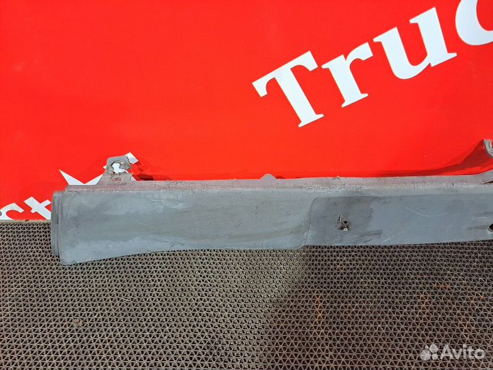 Накладка бампера центральная часть