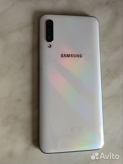 Samsung Galaxy A50, 4/64 ГБ