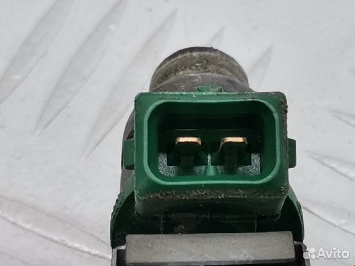 Форсунка для Volkswagen Golf 4