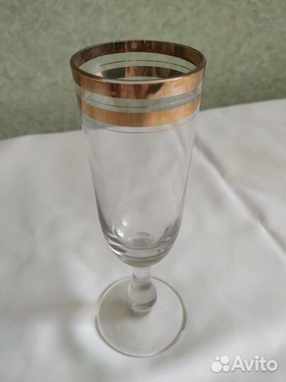 Бокалы для шампанского (вина)