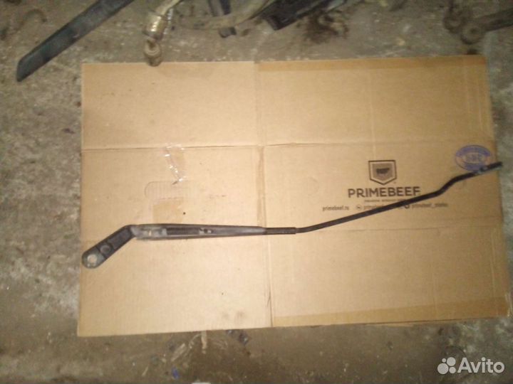 Поводок дворника skoda octavia A5