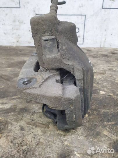 Суппорт тормозной передний правый Bmw X5 E53 4.4