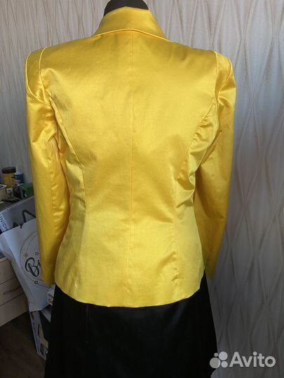 Пиджак женский 46 Италия