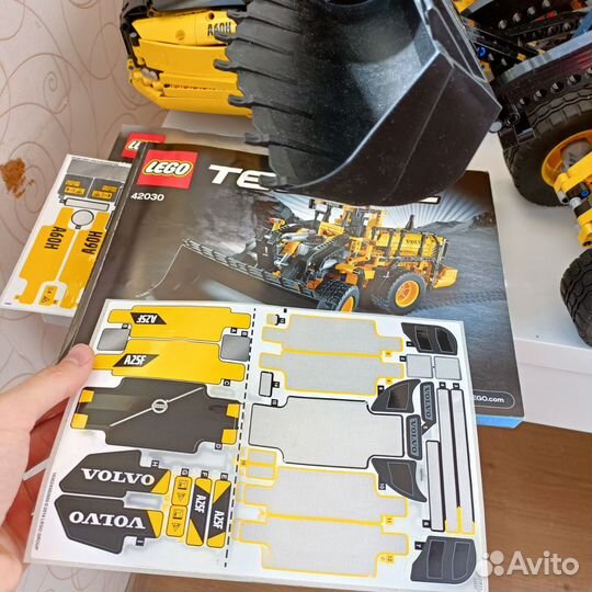 Lego Technic 42030 +батарейки