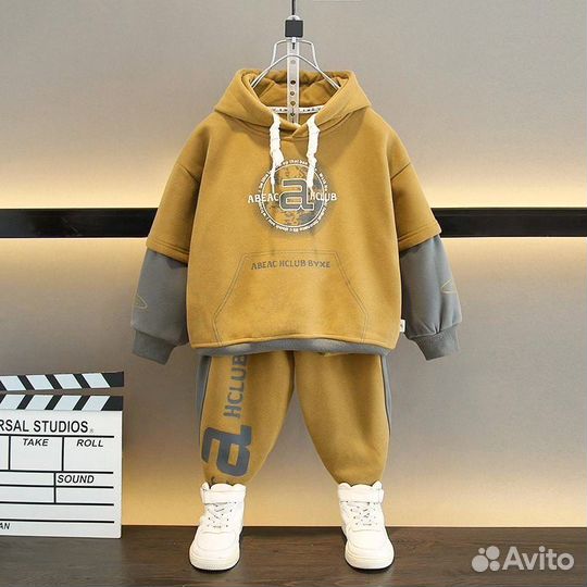 Зимний костюм для мальчика 110 новый