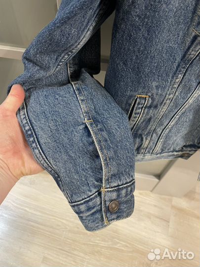 Джинсовая куртка levis