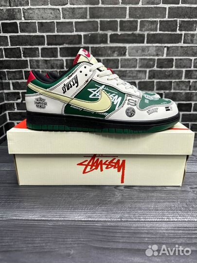 Кроссовки Nike SB Dunk Low x Stussy BMW M3