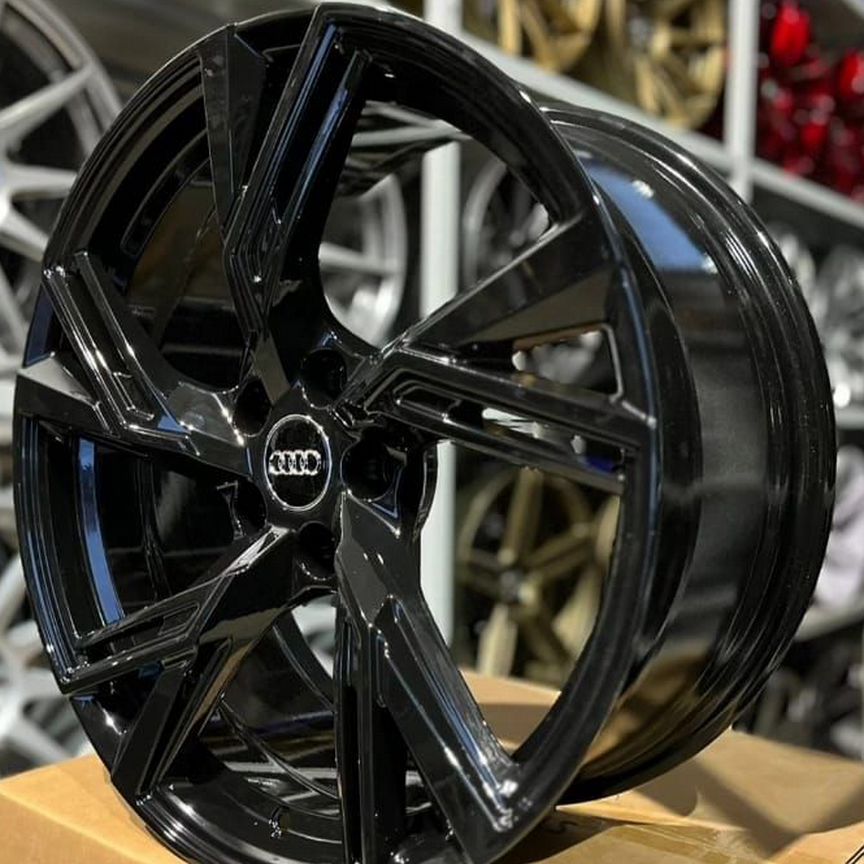 Литые диски Audi 8.5×R19 5×112