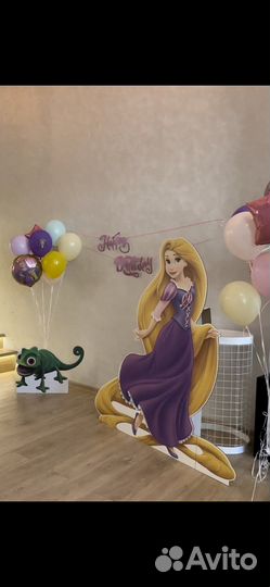 Картонная фигура Рапунцель и паскаль