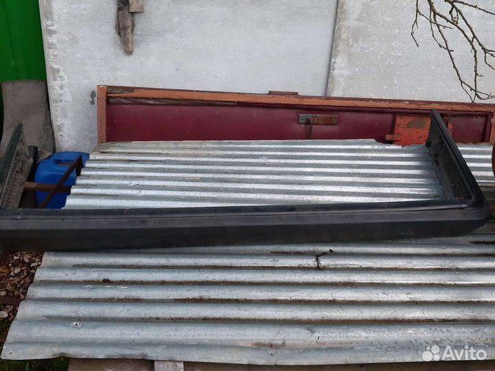 Задний бампер audi 100 C3