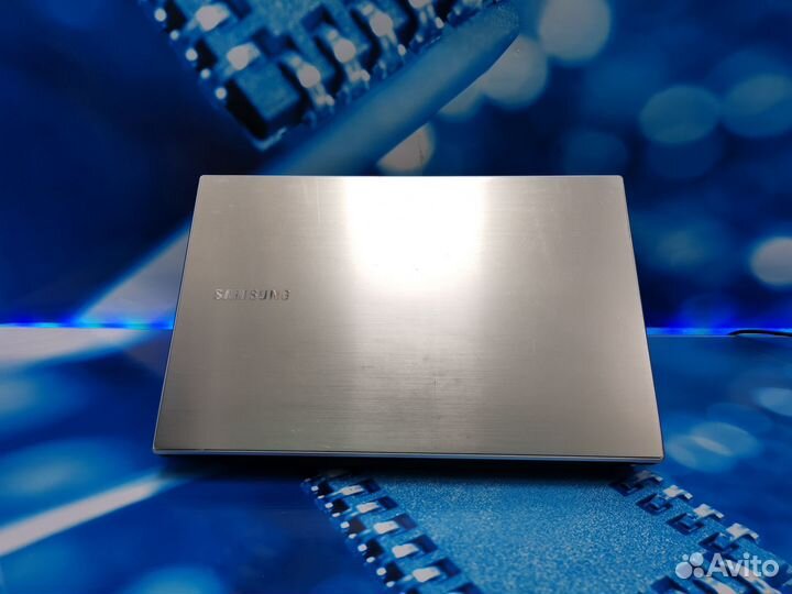 Ноутбук Samsung для офиса и дома SSD / A4 3330MX