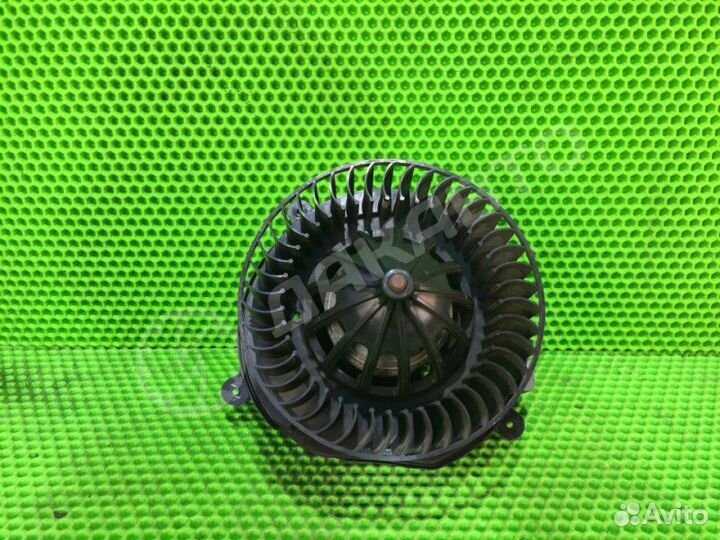 Моторчик отопителя Mercedes-Benz E W211