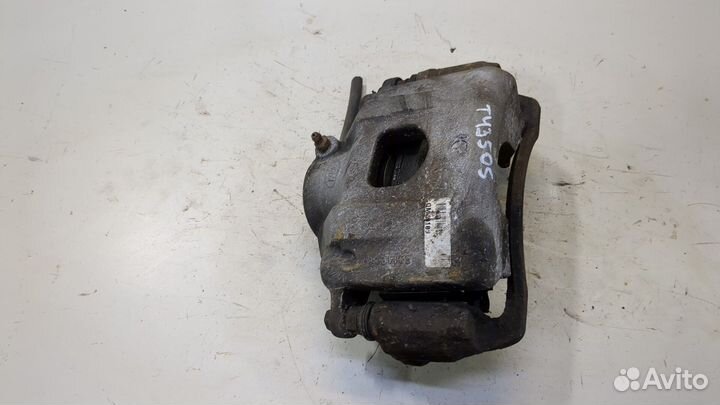 Суппорт киа Cerato, 2005