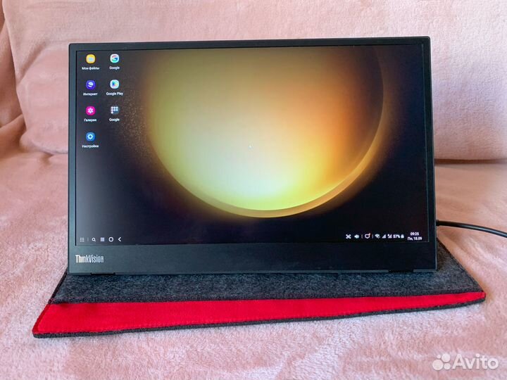 Портативный монитор ThinkVision M14