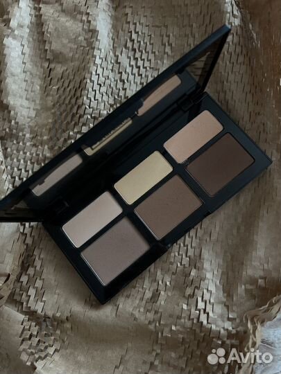 Палетка kat von d