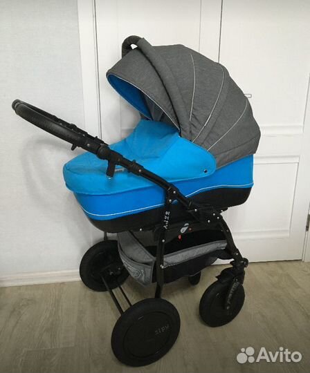 Коляска 3 в 1 Verdi Zipy с отл. состоянии