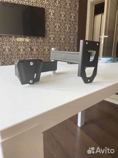 Кронштейн для телевизора