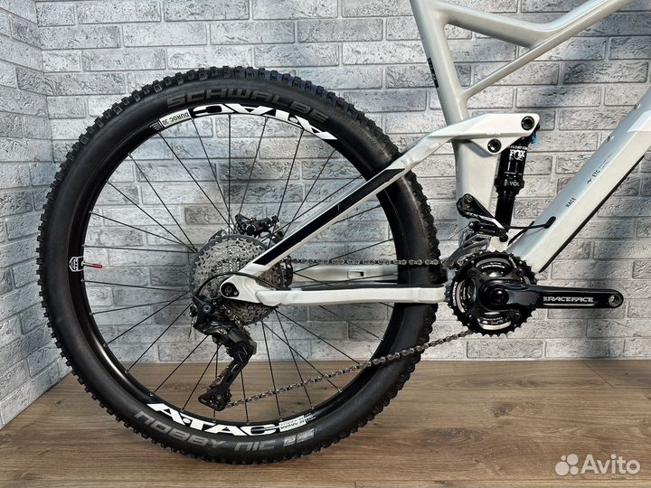 Cube Stereo 140 HPC Race Carbon 27.5/Рама 22 2020