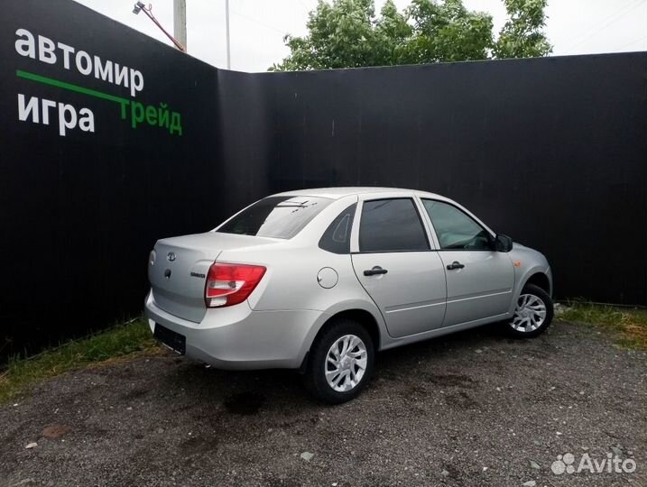 LADA Granta 1.6 МТ, 2015, 150 000 км