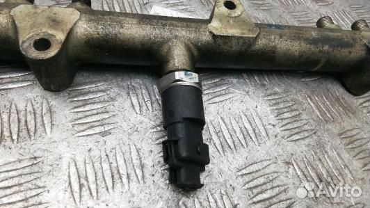 Топливная рампа дизельная chrysler voyager 4 (6BN2