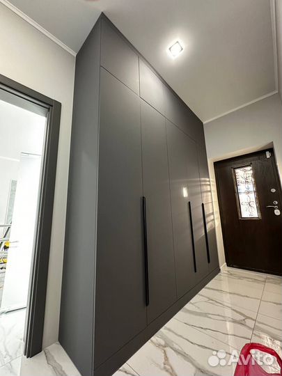 Шкаф распашной под заказ