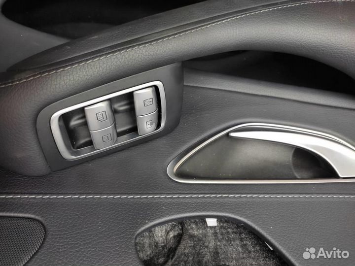 Шторка задней двери w222 S-class 656.929 2018