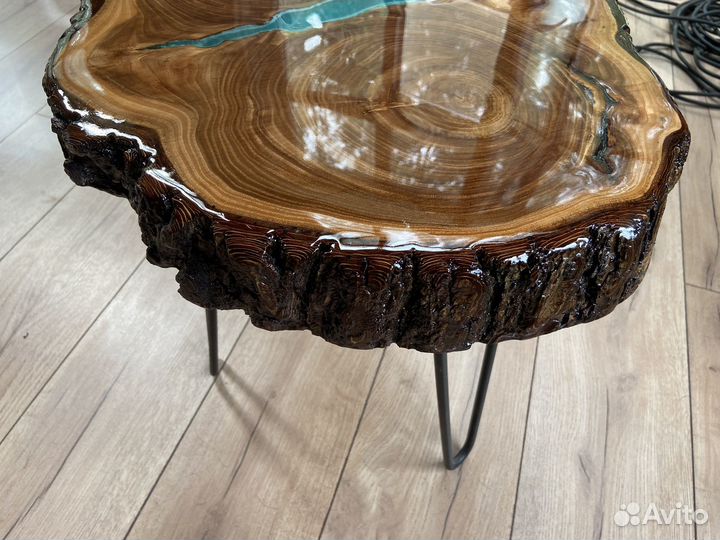 Журнальный столик из эпоксидной смолы