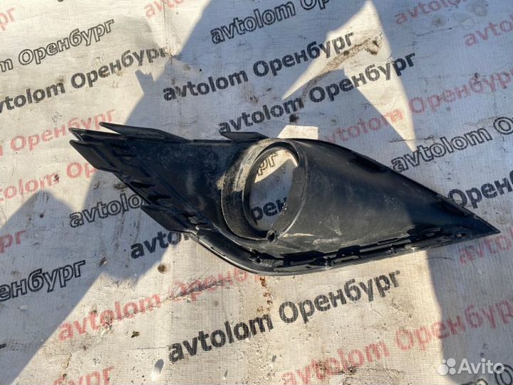 Рамка противотуманой фары передняя правая