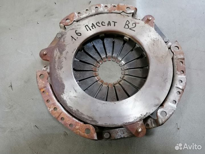 Корзина сцепления 1.6 VW Passat B2 не устанавливал