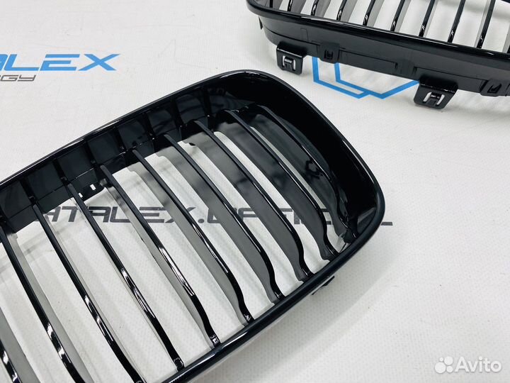 Решетка радиатора E81 E82 E87 E88 рест, глянец