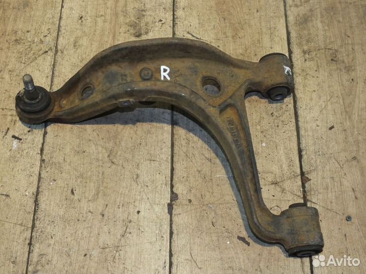 Рычаг задний правый верхний Suzuki Grand Vitara