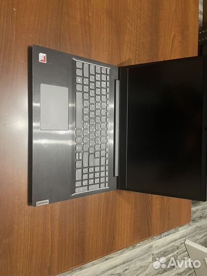 Ноутбук lenovo