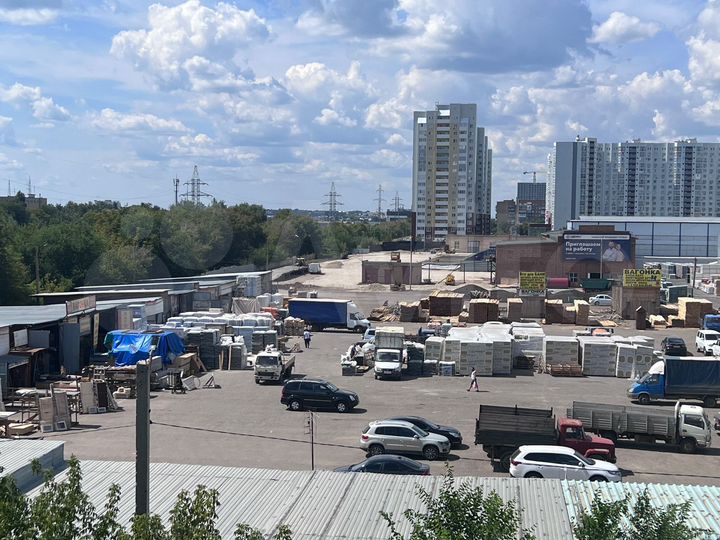 Торговая площадь, 1365 м²