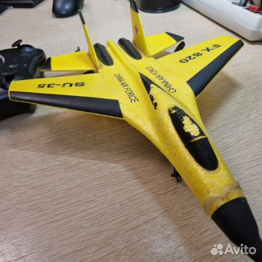 Самолет на пульте Fx820
