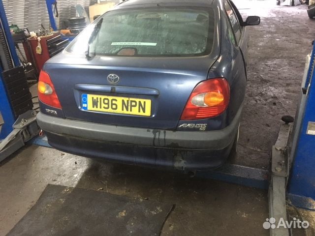 Разбор на запчасти Toyota Avensis 1