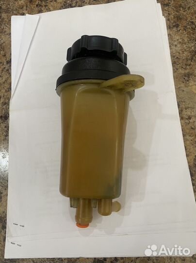 Бачок для гура ford focus 3