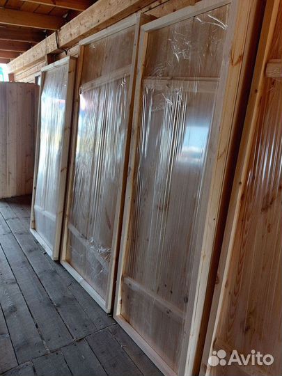 Дверь межкомнатная из сосны