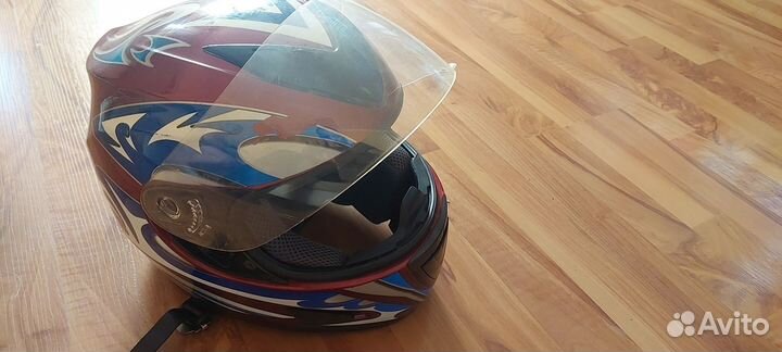 Продам шлема 2 шт