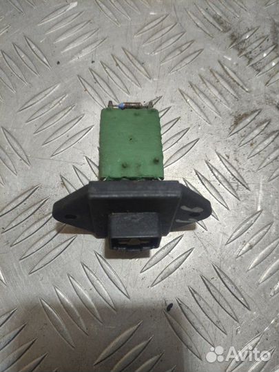 Резистор отопителя Geely Mk седан 1.5 MR479QA 2008