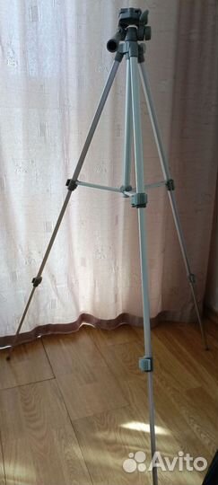 Штатив для фотоаппарата