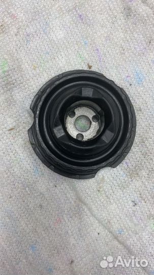 Опора амортизатора Volkswagen Touareg Miles