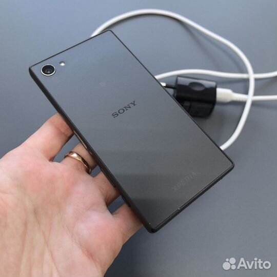 Sony Xperia Z5 Compact, 2/32 ГБ
