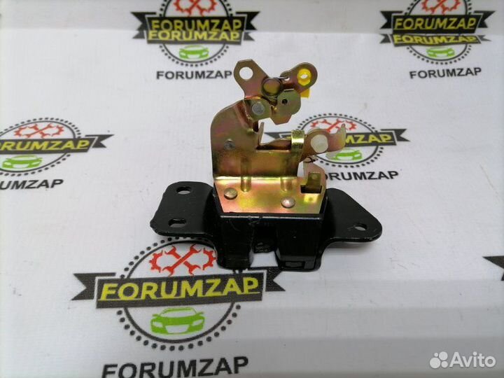 Замок багажника задний Mitsubishi Pajero Sport