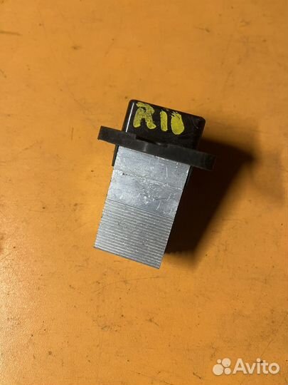 Резистор отопителя Kia Rio 3, Hyundai Solaris 1