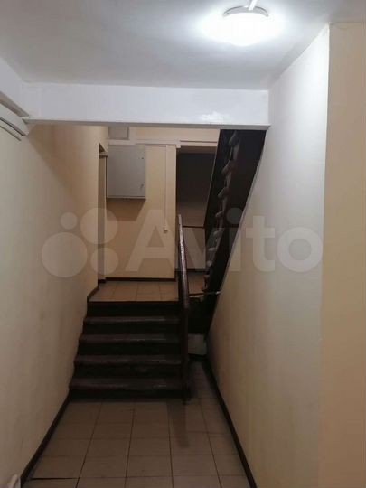 Здание, 1112 м²