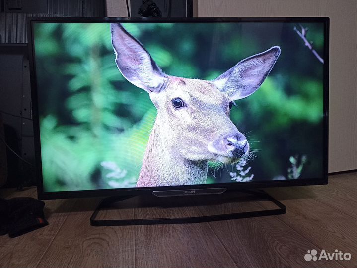 Телевизор Phillips 32 дюйма 81 см SMART TV Wi-Fi