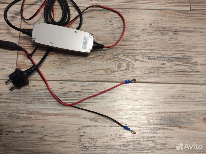 Зарядка для автомобильных и мото акб