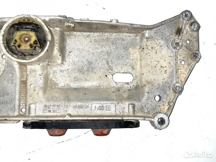 Подрамник VW Golf 6 (1.4 )