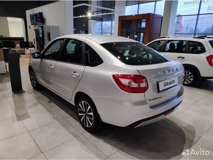 LADA Granta 1.6 AT, 2024